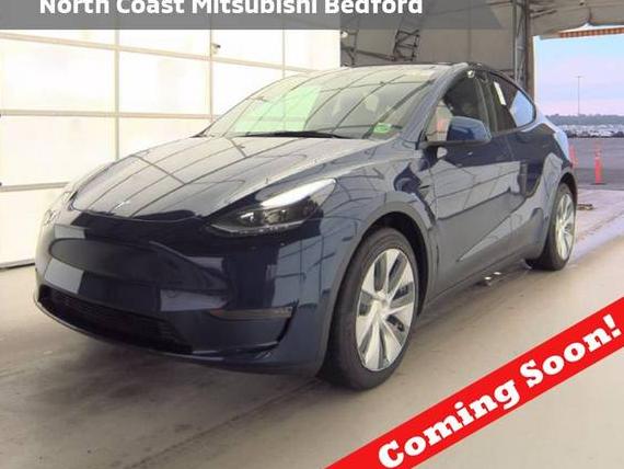 TESLA MODEL Y 2023 7SAYGDEE5PA023652 image